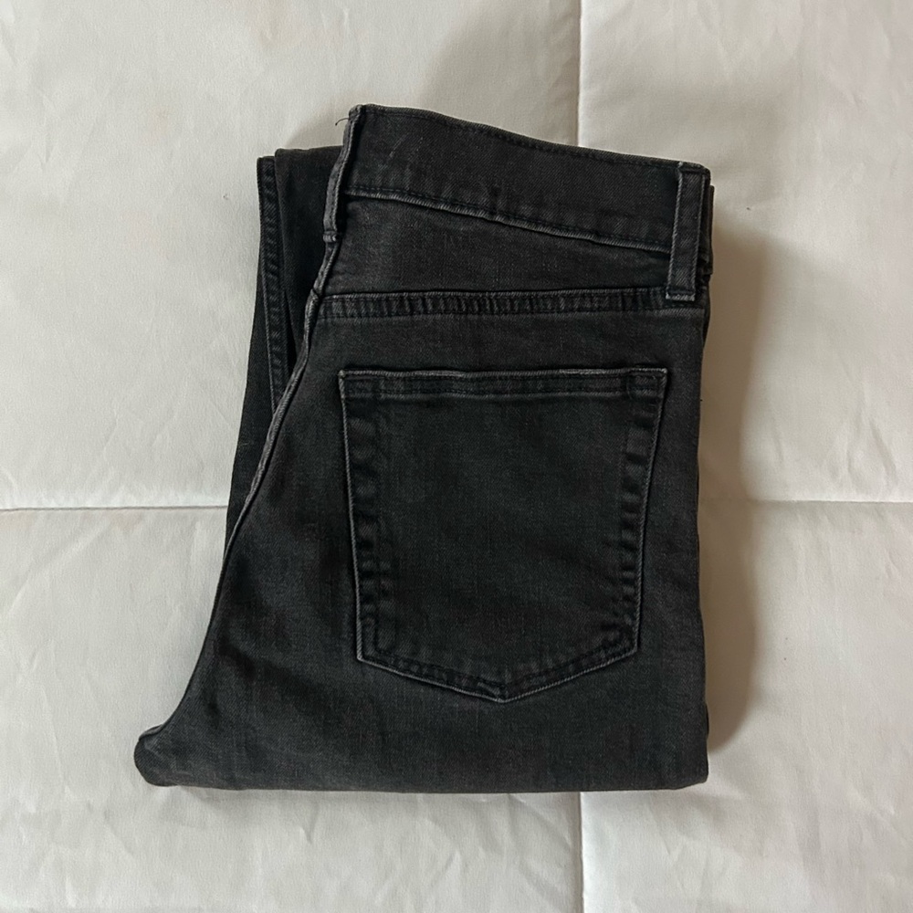 GAP 4R High Rise Cheeky Straight Jeans in Black with Hidden Button Fly - Picture 7 of 16